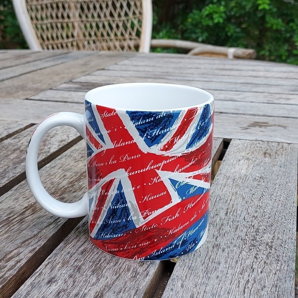 Hawaii Flag and Islands Mug
